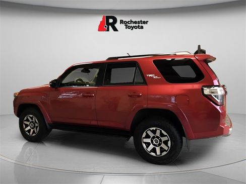 Certified 2024 Toyota 4Runner TRD Off-Road Premium image 7