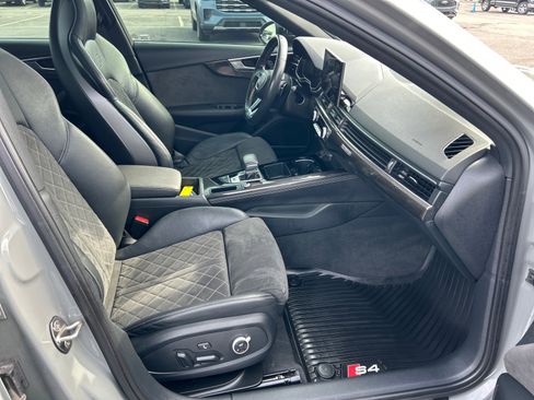 Used 2021 Audi S4 Prestige w/ Prestige Package image 15