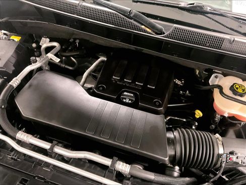 Used 2023 Chevrolet Silverado 1500 LT image 35