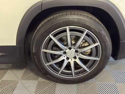 Used 2023 Mercedes-Benz GLB 35 AMG 4MATIC image 17