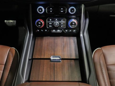 Used 2023 GMC Yukon Denali Ultimate image 35