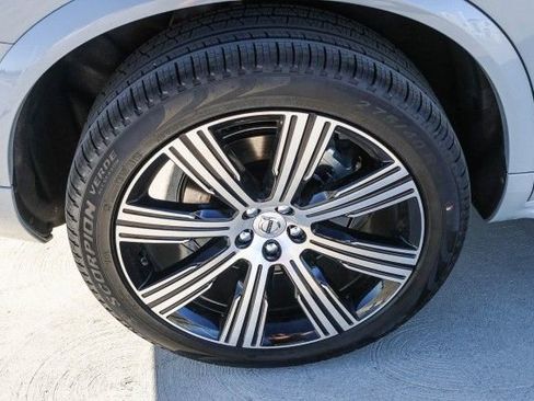 Used 2025 Volvo XC90 T8 Plus w/ Protection Package Premier AWD/4WD image 9