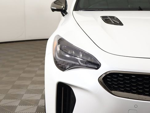 Used 2023 Kia Stinger GT2 image 17
