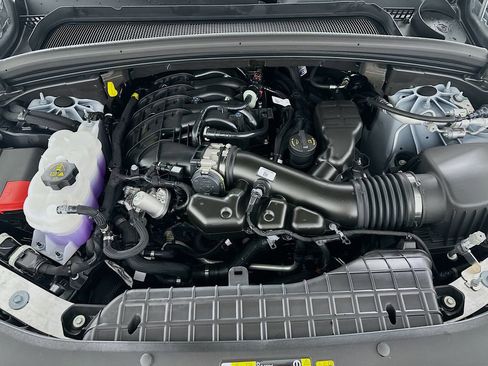 New 2025 Jeep Grand Cherokee Altitude image 18