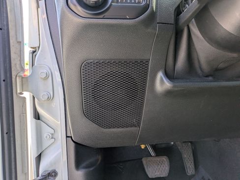 Used 2020 Jeep Gladiator Rubicon AWD/4WD image 12