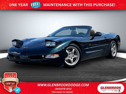 Used 2000 Chevrolet Corvette Convertible w/ Memory Pkg RWD image 1