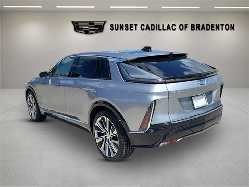 Certified 2025 Cadillac Lyriq Luxury w/ LPO, Floor Liner Package image 6