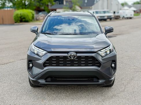 Used 2023 Toyota RAV4 XLE Premium image 3