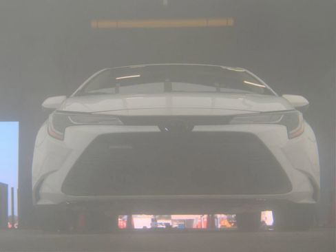 Used 2023 Toyota Corolla LE image 4