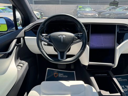 Used 2020 Tesla Model X Long Range AWD/4WD image 21