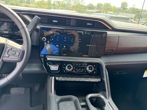 New 2026 GMC Sierra 2500 Denali Ultimate AWD/4WD image 20