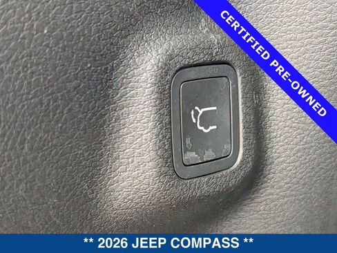 Used 2026 Jeep Compass Limited image 14