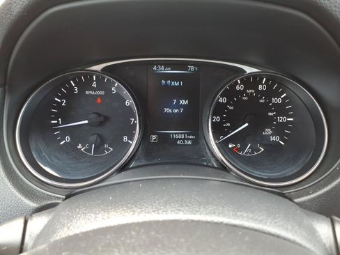 Used 2015 Nissan Rogue SV AWD/4WD image 14