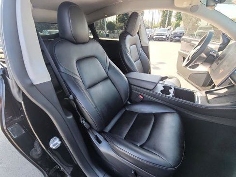 Used 2023 Tesla Model Y Performance image 25