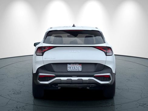 Used 2024 Kia Sportage LX image 5