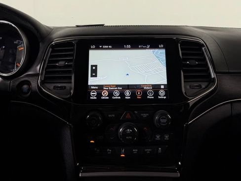 Used 2021 Jeep Grand Cherokee High Altitude AWD/4WD image 24