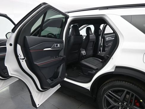 New 2026 Ford Explorer ST AWD/4WD image 16