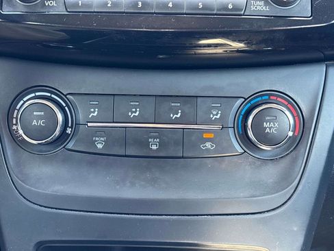 Used 2017 Nissan Sentra SV image 18
