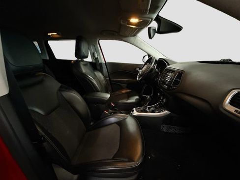 Used 2018 Jeep Compass Latitude w/ Cold Weather Group image 27