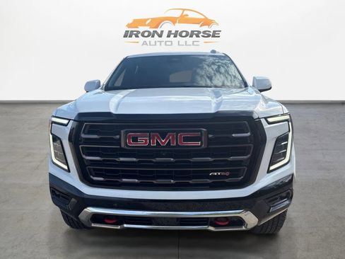Used 2025 GMC Yukon AT4 Ultimate AWD/4WD image 2