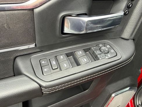 New 2026 RAM 2500 Laramie AWD/4WD image 18