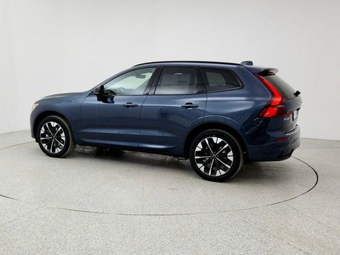 New 2026 Volvo XC60 B5 Plus w/ Climate Package image 7
