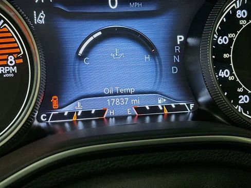 Used 2022 Jeep Cherokee Limited AWD/4WD image 20