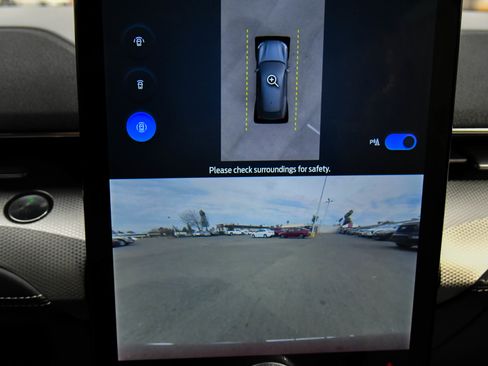 Used 2023 Ford Mustang Mach-E Select image 23