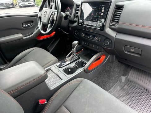 Used 2022 Nissan Frontier PRO-4X AWD/4WD image 14