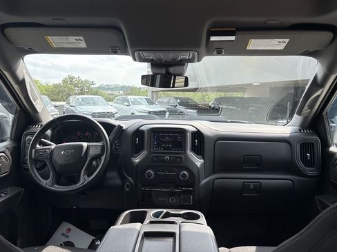 Used 2022 Chevrolet Silverado 1500 Custom Trail Boss w/ LPO, Dark Essentials Package AWD/4WD image 18