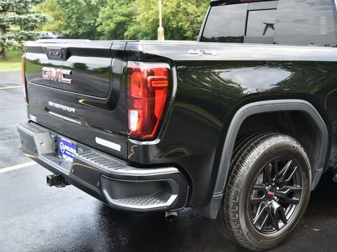 Used 2023 GMC Sierra 1500 Elevation w/ Elevation Premium Package AWD/4WD image 9