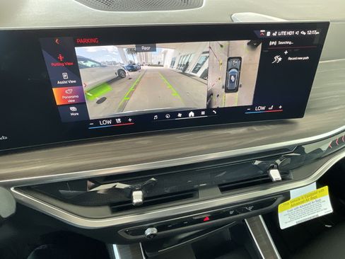 New 2026 BMW X5 xDrive40i w/ Premium Package image 16