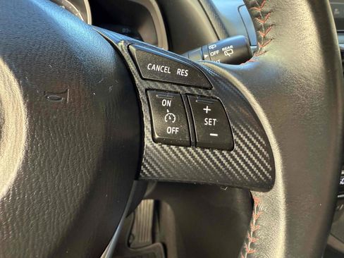 Used 2015 MAZDA MAZDA3 i Grand Touring image 36