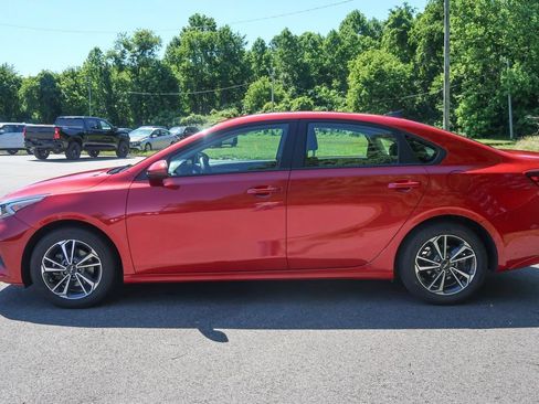 Used 2023 Kia Forte LXS FWD image 2