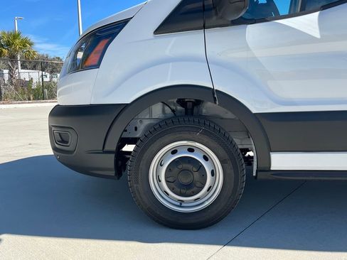 New 2026 Ford Transit 250 148 Medium Roof RWD image 12