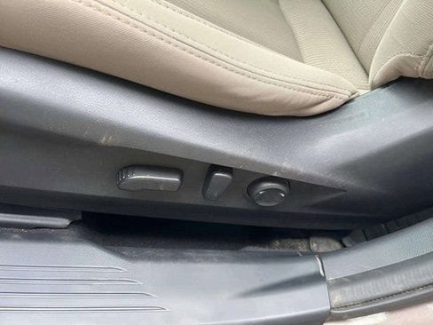 Used 2022 Subaru Legacy Premium AWD/4WD image 8