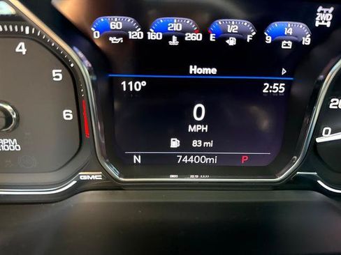 Used 2021 GMC Yukon AT4 w/ Technology Package AWD/4WD image 5