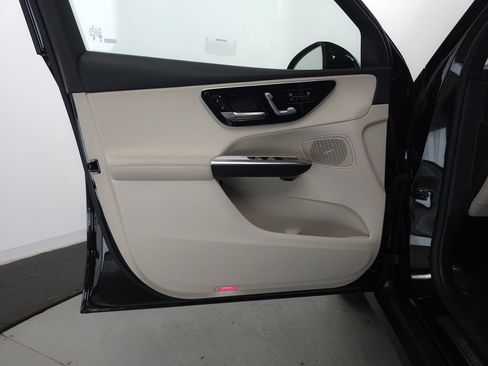 Certified 2026 Mercedes-Benz GLC 300 4MATIC image 5