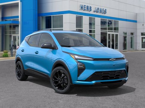 New 2027 Chevrolet Bolt RS w/ Technology Package FWD image 7