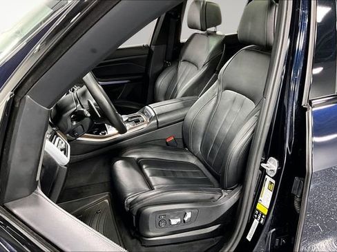 Used 2020 BMW X5 M50i w/ Premium Package image 22