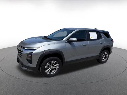 Used 2025 Chevrolet Equinox LT FWD image 8
