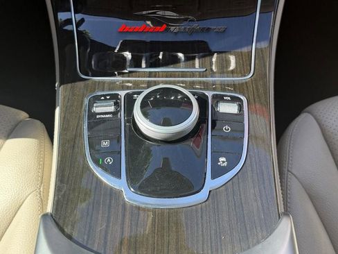 Used 2019 Mercedes-Benz GLC 300 4MATIC image 13