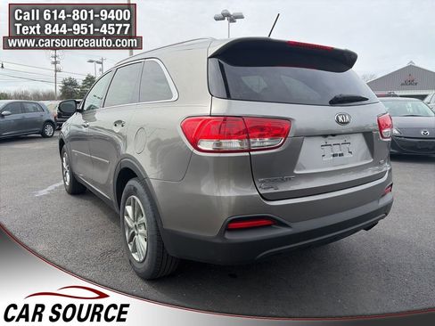 Used 2016 Kia Sorento LX image 8