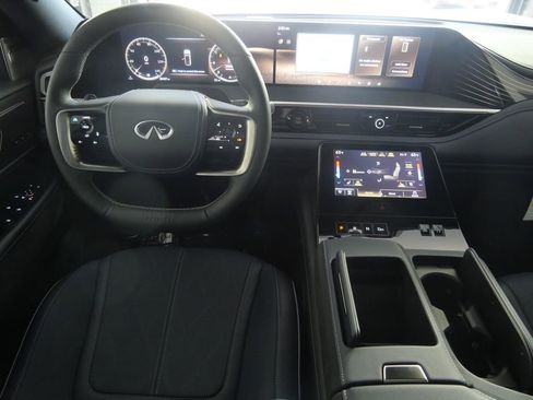 New 2026 INFINITI QX80 4WD image 20