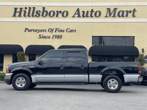 Used 2001 Ford F250 XLT image 3