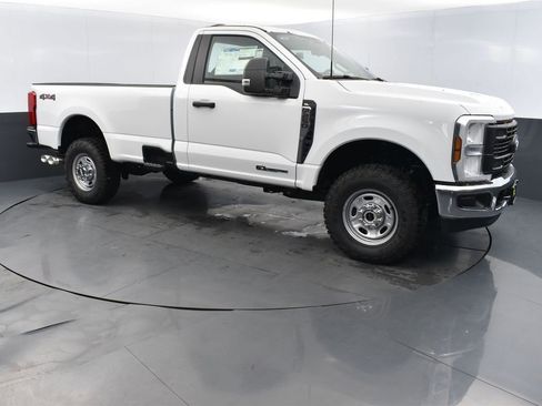 New 2026 Ford F250 XL image 3