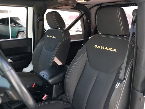 Used 2015 Jeep Wrangler Sahara w/ Connectivity Group image 6