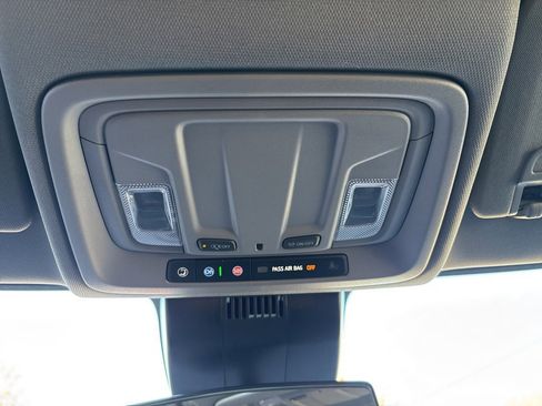 Used 2024 Chevrolet Silverado 2500 LT image 25