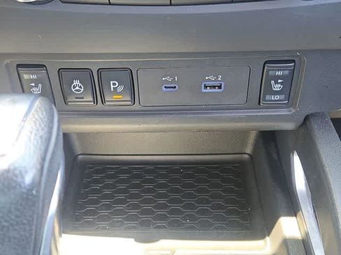 Used 2024 Nissan Frontier SV w/ SV Convenience Package RWD image 28