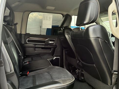 Used 2024 RAM 2500 Laramie image 12